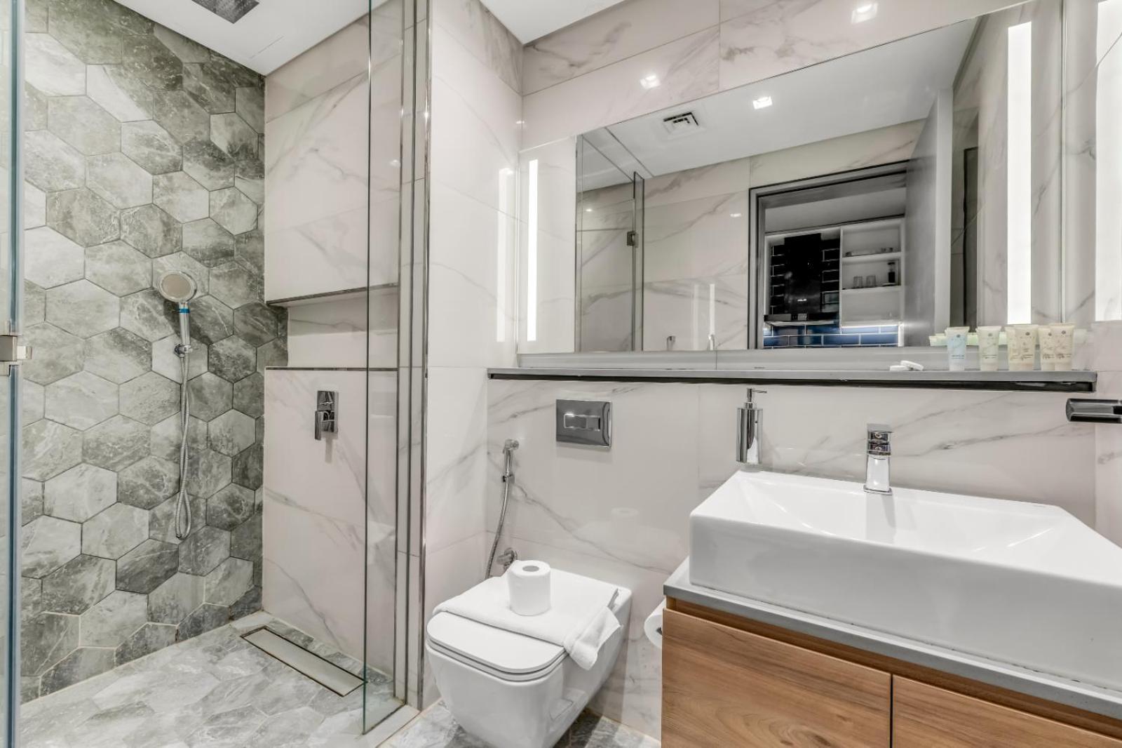 Lux 5 Min From Mall And Burj Khalifa Apartment *